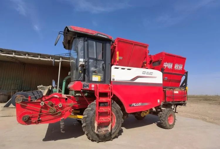 王曉輝:中聯(lián)收獲花生撿拾收獲機(jī)成就我的創(chuàng)業(yè)夢 12.jpg