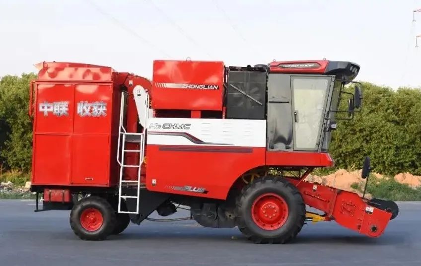 唐山豐潤王永志:購買花生機(jī) 認(rèn)準(zhǔn)中聯(lián)收獲準(zhǔn)沒錯(cuò) 917-5.jpg