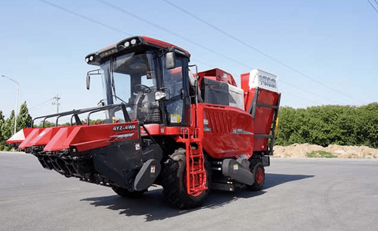 三十年老機手談選玉米收割機訣竅：回本快、服務好 (圖3)